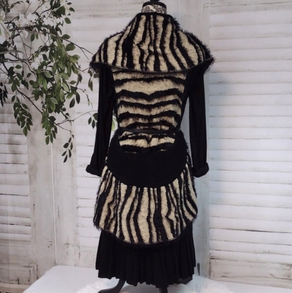 Sioni Wool Blend Animal Print Sweater Vest, Size PL/PXL - Picture 6 of 10